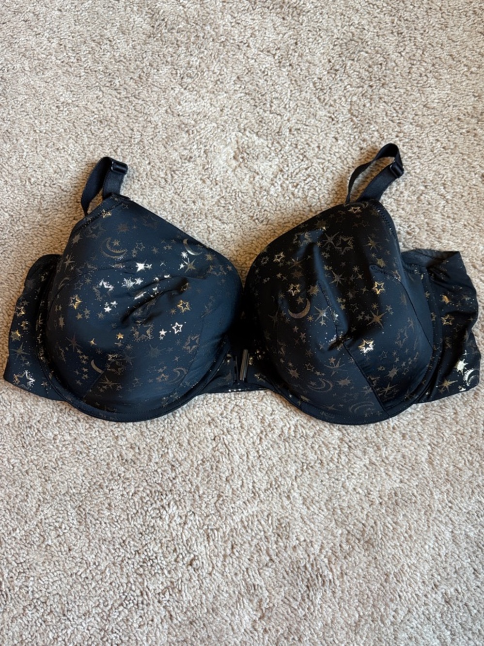 Torrid 44DD Black Star & Moon Printed T-Shirt Bra